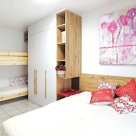 Bella Venezia, With Balcony Overlooking The Pedestrian Shopping Area, And The Within Walking Distance Bibione