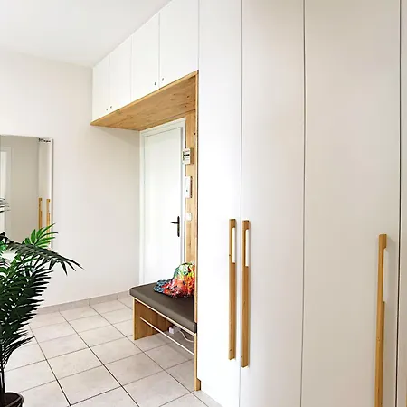 Apartment Bella Venezia, With Balcony Overlooking The Pedestrian Shopping Area, And The Within Walking Distance